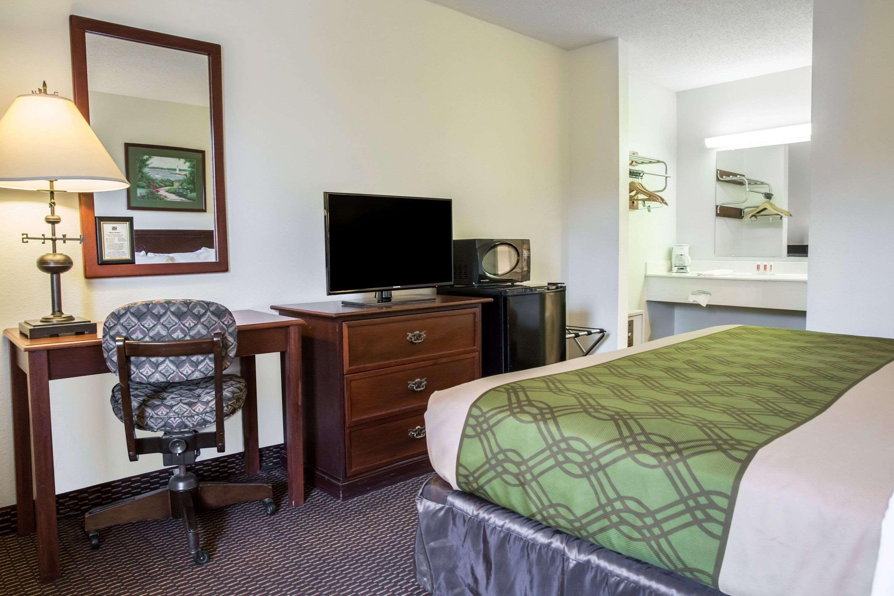 Econo Lodge Crystal Coast Моргед-Сіті Екстер'єр фото