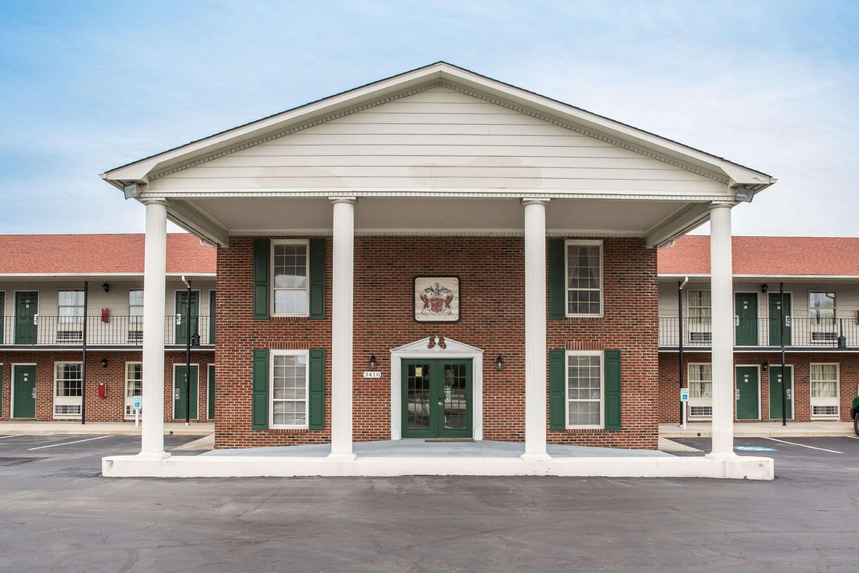Econo Lodge Crystal Coast Моргед-Сіті Екстер'єр фото